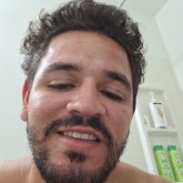 Busco ligar. Conocer. Soy muy tímido