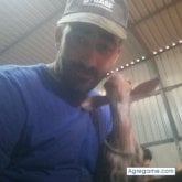 Encuentra Hombres solteros en Carranque