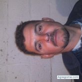 Estebanes chico soltero en Nuevo París