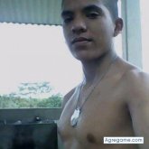 Busco hacer amistades. Muy reservado.