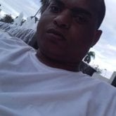 Una mujer  k no sea tan peliona y sea