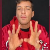 Busco pareja. Mujeres. La mujeres.