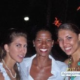 Mujeres solteras en Monte Plata