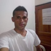 Busco una mujer que le guste mirar el