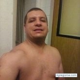 Empleado privado. Busco pareja. Me