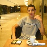 Chatear con Ahmad2020 de Cerdanyola Del Valles