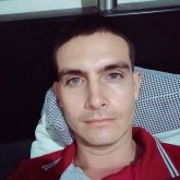 Busco pareja. Una mujer. Muy caballero.