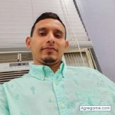 Busco pareja. Mujeres.