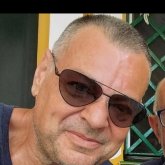 Vigilante de seguridad. Fundó su