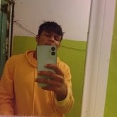 Trabajador. Busco ligar. Interesado en