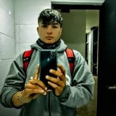 Busco hacer amistades. Mujeres sin