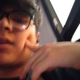 Busco ligar. Lo que suceda. Alguien