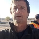 Alguien sinsero para compartir. Delgado