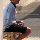 Explorando51 chico soltero en Sant Just Desvern