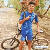 Busco pareja. Cariñosas. Divertido.