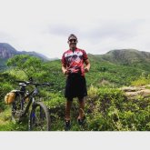 Busco conocer gente. Amistad i lo que se