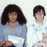 Busco hacer amistades. Muieres. Poeta.