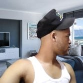 Una pareja seria que sea mujer. Una