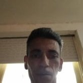 Soy delgado respetuoso muy casero.