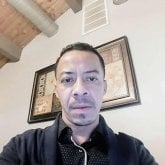 Vendedor. Busco chica que le guste salir