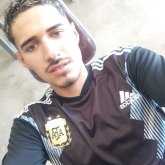 Compañera y que sea muy sincera. Muy