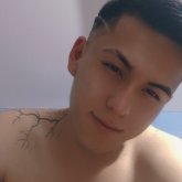 Busco hacer amistades. Alguien