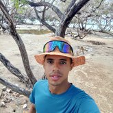 Me interesan chicas. Soltero, conocer