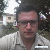 Urapan chico soltero en Caldas