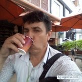 Busco pareja. Mujer real de carne y