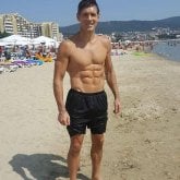 Electricista. Busco pareja. Una mujer