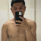 Busco pareja. Chicas. Una persona con