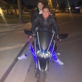 Restaurants. Busco pareja. Mujeres no