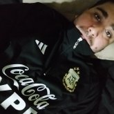 Trabajando. Busco amistades y algo mas