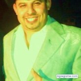 TigreBlanco chico soltero en Houston
