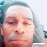 Busco pareja. Chicas. Alegre y