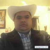 Busco matrimonio. Una mujer. O nesto. El