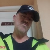 Busco ligar. Busco a una mujer que sea