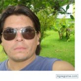 ingsee chico soltero en Open Door