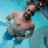 Busco ligar. Chicas o señoras bonitas.