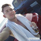 l98gn chico soltero en Tampa