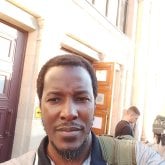 Mujer joven y bonita. Soy soltero ,