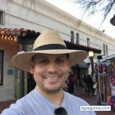 Encuentra Hombres solteros en Miami Lakes