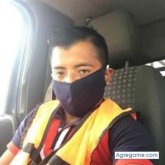 Si. Busco pareja. Si. Si. De todo.