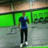 Una mujer que me de amor. Joven