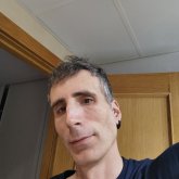 Busco ligar. Una amantes, confidente,