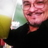 Me defino: Divertido maduro cariñoso apasionado onesto