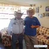 Busco hacer amistades. Amigas.