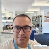 Empleado. Busco pareja.