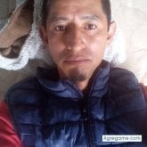 Empleado. Busco conocer gente. Divertido