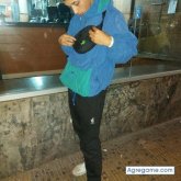 Busco conocer gente. La musica.